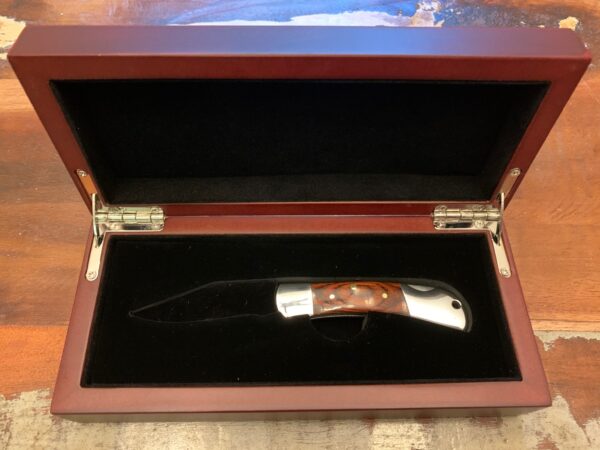 2.5″ Gentleman’s Pocket Knife in Wood Box - Image 2